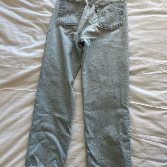 Levi’s Ribcage Straight Jeans - Picture 2 of 4